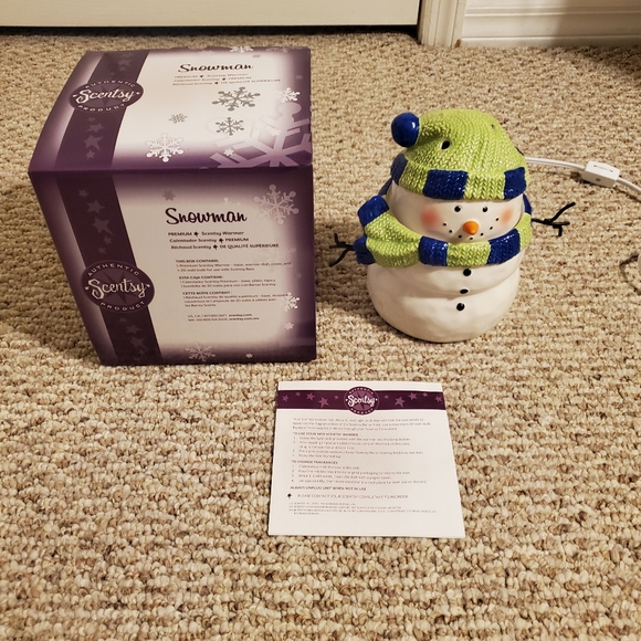 Scentsy Holiday Collection Snowman Winter Wax Warmer RETIRED - Picture 1 of 6